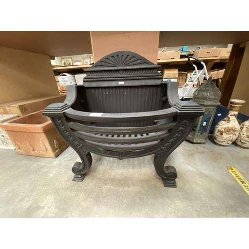 372 - Cast fire basket (NEW)