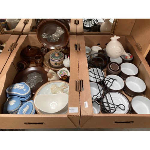 342 - 3 Table lamps, jewellery chest, 5 boxes containing glassware, 32 pieces of Hornsea contrast pottery,... 