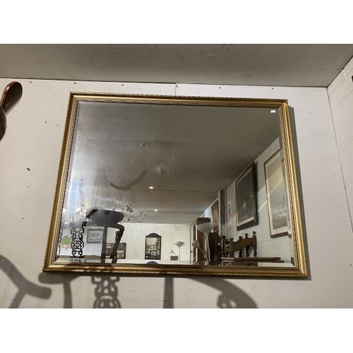 147 - Gilt framed mirror (98x126cm)