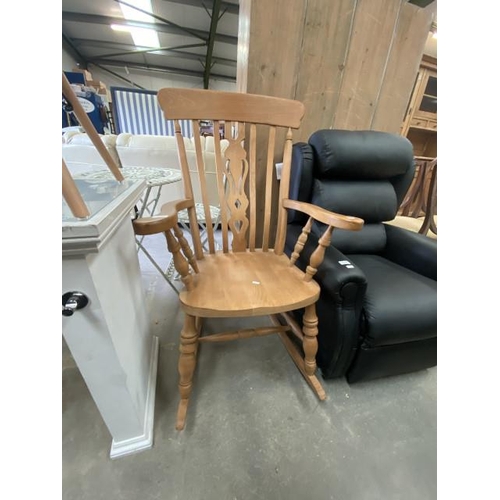 174 - Pine kitchen rocking chair (68W cm)