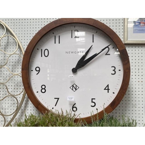 429 - Newgate circular wall clock (60 DIAM cm)