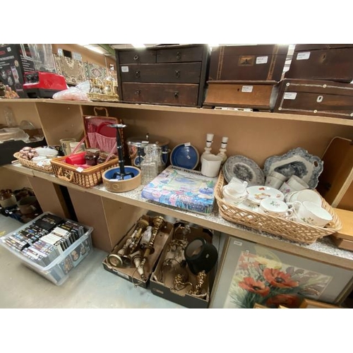 462 - Wicker picnic hamper, mini boxed weather vane, 2 baskets containing mixed ceramics, part bone china ... 