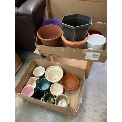 70 - Assorted garden planters