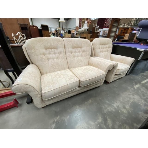 77 - Cream upholstered 2 piece suite (2 seater settee 150W cm, single armchair 80W cm)