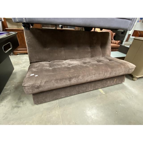 81 - Upholstered sofa bed (187W cm)