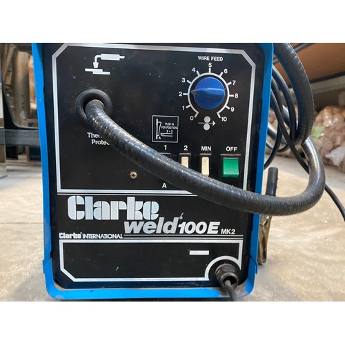 533 - Clarke MIG welder 100E MkII with mask & gloves