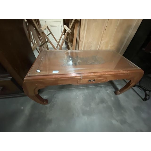 204 - Chinese coffee table (40H 105W 46D cm)