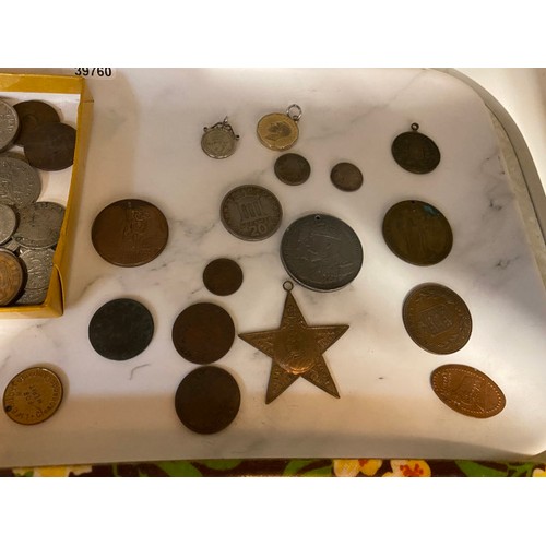 332 - 2 Trays of mixed coins inc. Queen Elizabeth pennies, George VI pennies, George V pennies, Edward VII... 