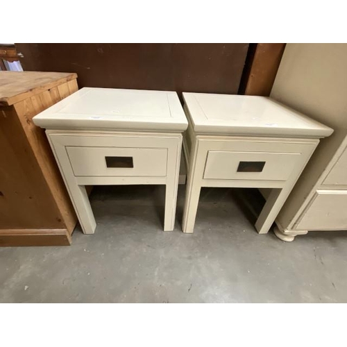 43 - Pair of cream contemporary single drawer lamp tables (55H 45W 45D cm)