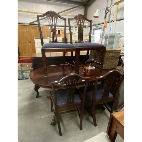 124 - Regency style mahogany twin pedestal dining table (76H 150W 90D cm) & 4 wheatsheaf dining chairs, co... 