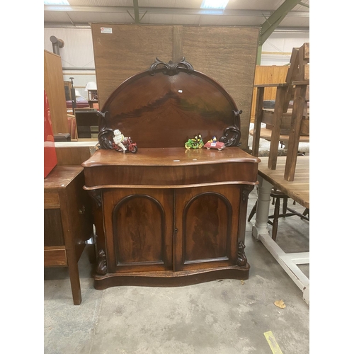 196 - Victorian mahogany chiffonier (156H 112W 47D cm)