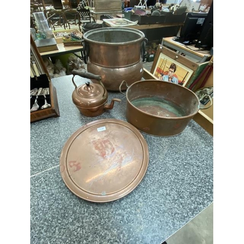 296 - Copper kettle, copper planter, copper beaten coal bucket & copper platter