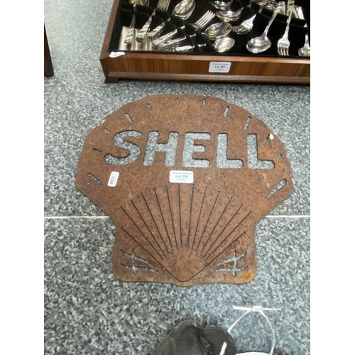 298 - Metal Shell plaque (36x34cm)