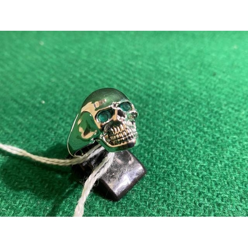 375 - Silver stone set skull ring (Size S)