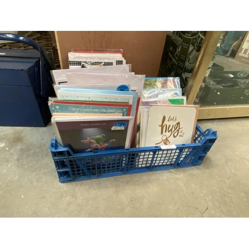 546 - Box of greetings cards inc. birthday, new school, congratulations on your wedding day etc (over 100 ... 