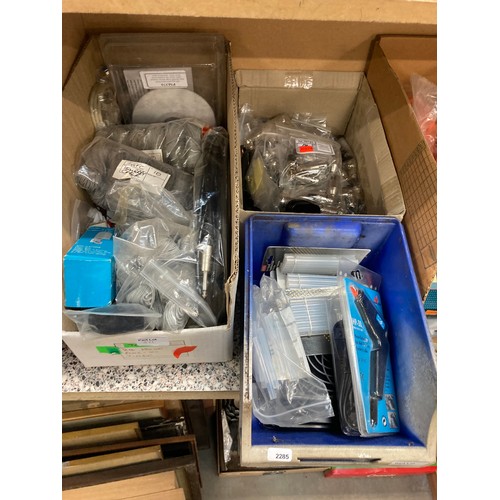 511 - 10 Boxes of electrical items inc. hot metal glue gun, soldering iron stand, connectors, circuit test... 