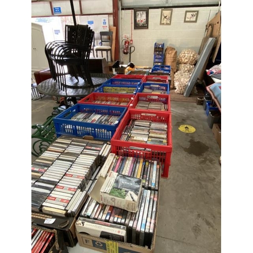 486 - Assorted CDs & DVDs (mainly classical, operatics)