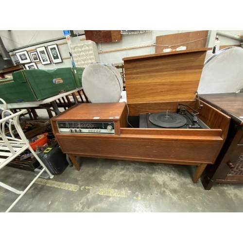 80 - Vintage radiogram & record player (59H 110W 39D cm)