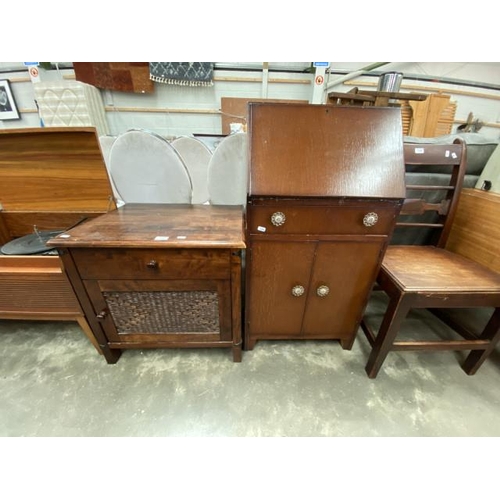 81 - Oak effect modern chest (59H 60W 148D cm) & oak bureau (99H 51W 33D cm)