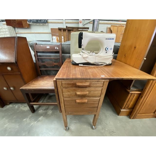 82 - Oak side chair, oak drop leaf trolley (71H 117W 68D cm) & Necchi Lydia MKII sewing machine (no foot ... 