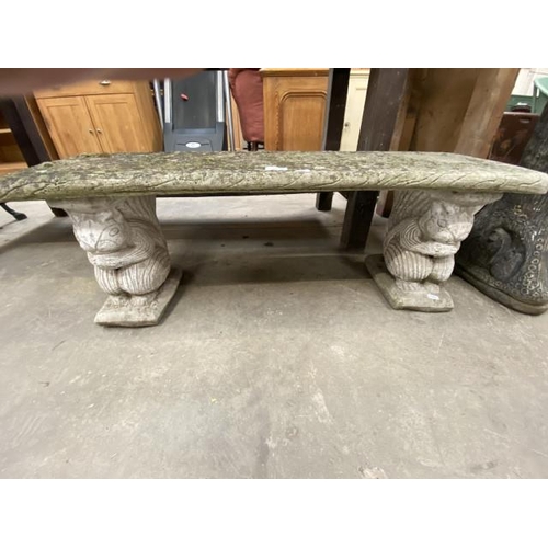 123 - Stone effect garden bench (25H 100W 33D cm)