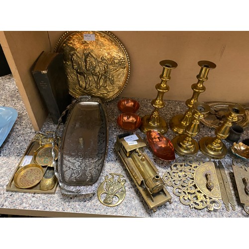 417 - Collection of brass & copper wares inc. brass diesel locomotive, 2 pairs of brass candlesticks, 3 pi... 