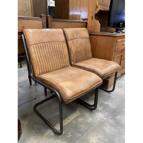 114 - Pair of contemporary tan leather chairs (50W cm)