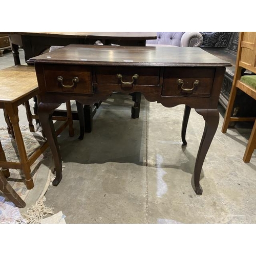 75 - George III oak lowboy (67H 80W 55D cm)