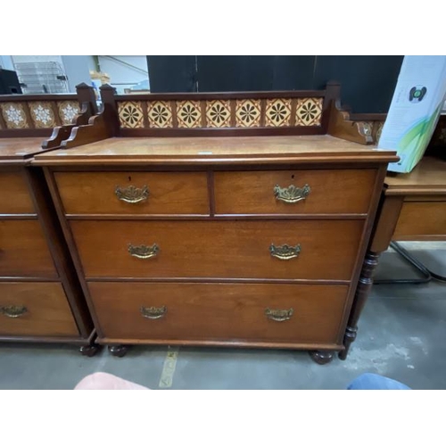 98 - Art Nouveau 2 over 3 oak chest of drawers (110H 99W 50D cm)