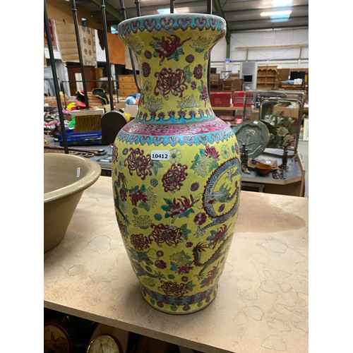 485 - Oriental vase 46H cm