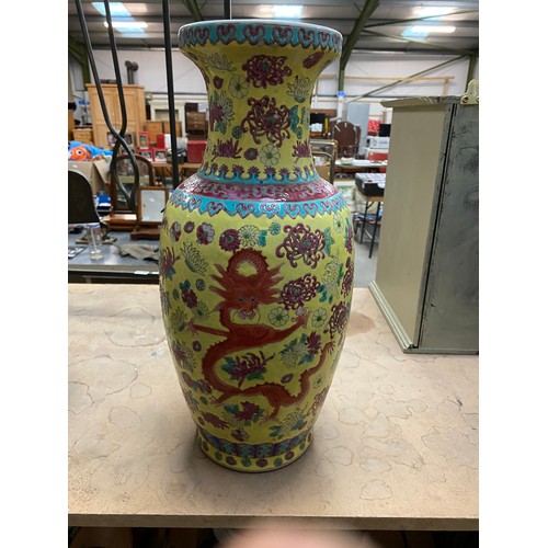 485 - Oriental vase 46H cm