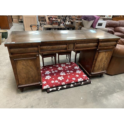 67 - Victorian mahogany sideboard (96H 183W 61D cm)