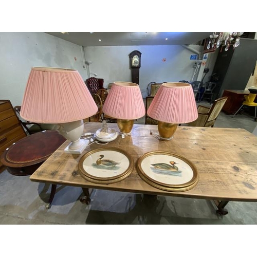 107 - Continental table lamp & matching dish, pair of gold effect table lamps & pair of gilt framed prints... 