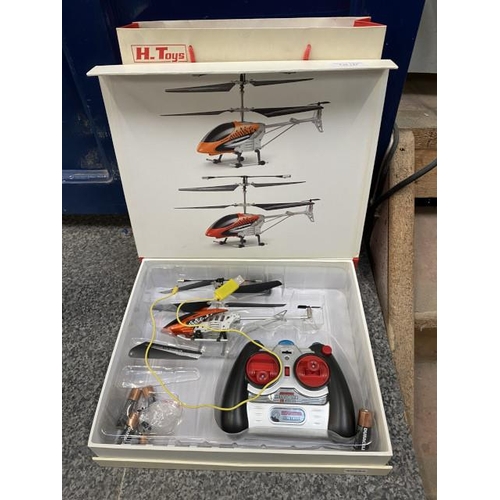 132 - Boxed RC helicopter (3.5 channel LED control)