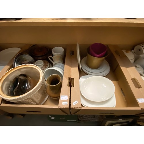 212 - 10 Boxes of pottery inc. 2 Le Creuset lidded soup bowls, 3 pieces of Wedgwood Green jasper ware, 25 ... 