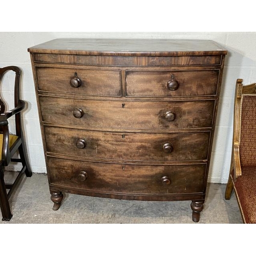 69 - Victorian mahogany bow front chest (116H 110W 53D cm)