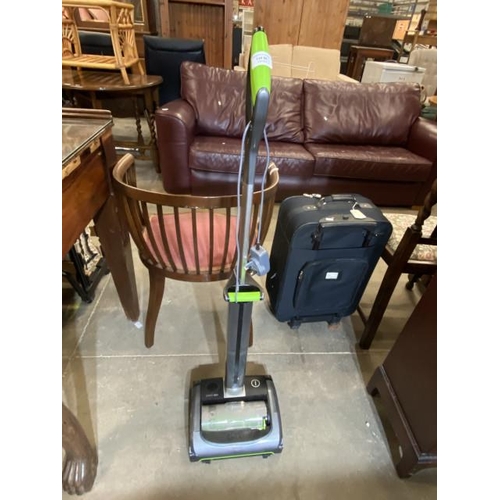 95 - G-Tech Air Ram high performance vacuum cleaner with charger