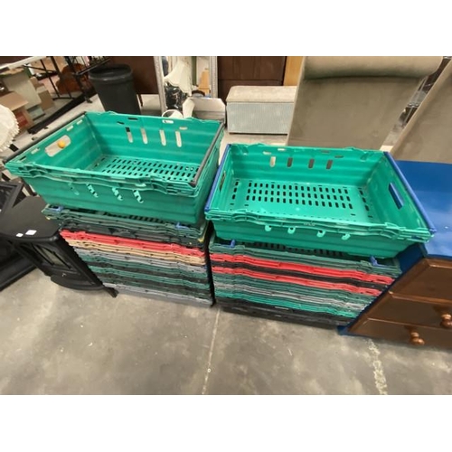 126 - 24 storage crates