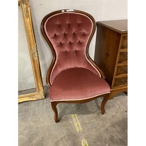 114 - Victorian style ladies chair (59W cm)