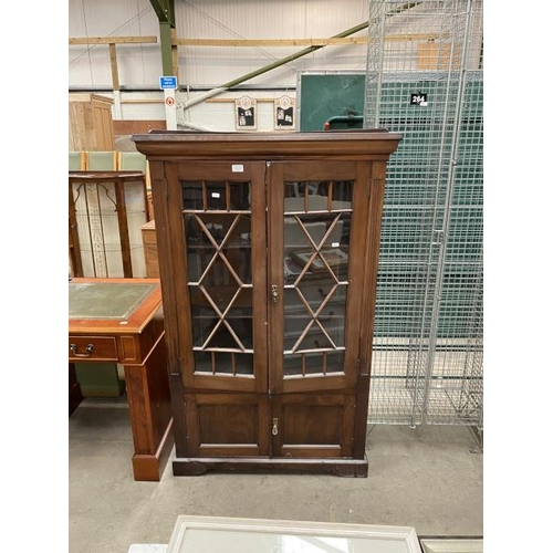 132 - Victorian mahogany corner display cabinet (148H 92W 50D cm)