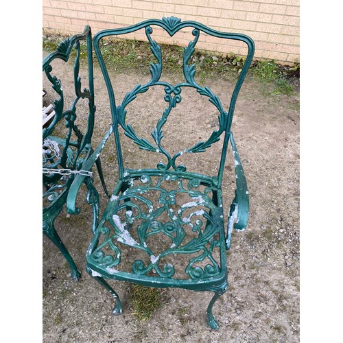 222 - Aluminium circular garden table (72H 80DIAM cm) & 4 chairs