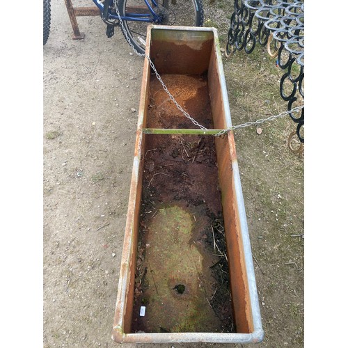 226 - Metal water trough (40h x 186w x 48d cm)