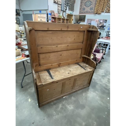 199 - Rustic pine bench with storage (136H 1256W 45D cm)