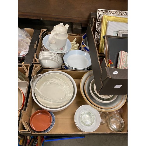 541 - 9 Boxes of mainly kitchenalia inc. mixing bowls, serving dishes, mugs, glassware etc