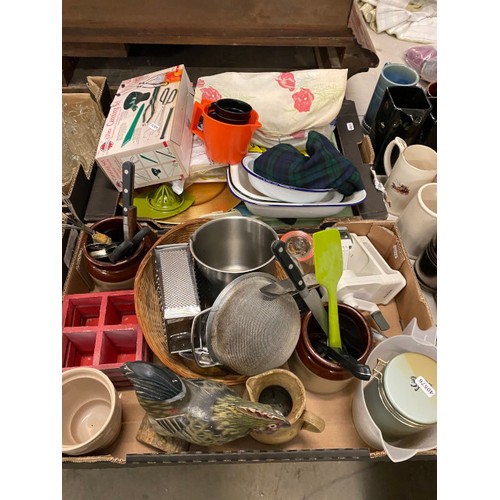 541 - 9 Boxes of mainly kitchenalia inc. mixing bowls, serving dishes, mugs, glassware etc