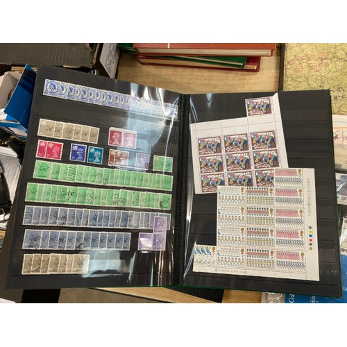 550 - Assorted stamps & albums