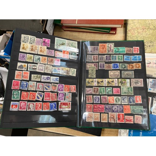 550 - Assorted stamps & albums