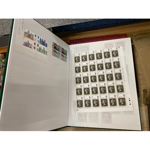 550 - Assorted stamps & albums