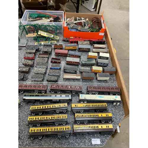 250 - Large selection of model 00 gauge railway buildings & props inc. barges, platforms, church, warehous... 