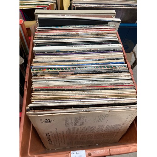 447 - Large quantity of assorted LPs inc. Randy Crawford, Beethoven, Moody Blues, Mozart, Bay City Rollers... 